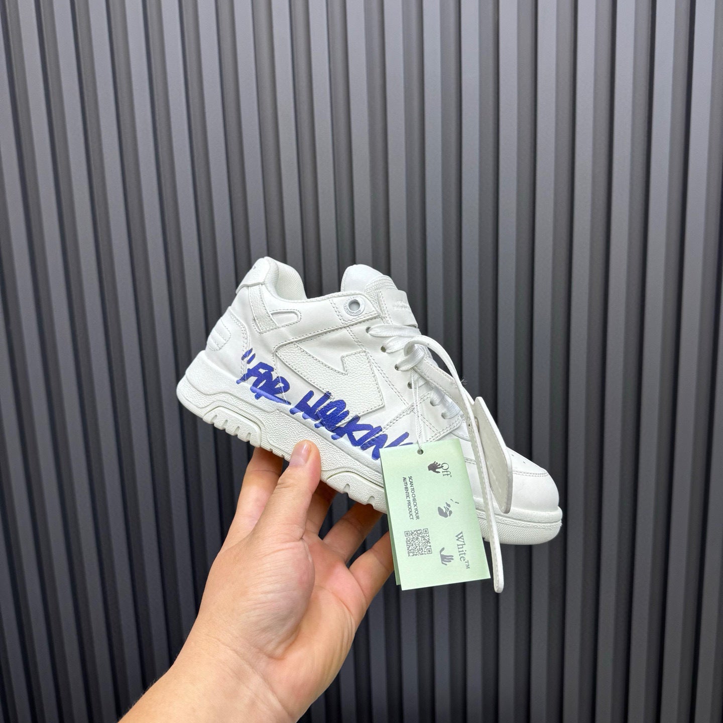 Tênis Off-White Out of Office For Walking