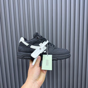 Tênis Off-White Out of Office