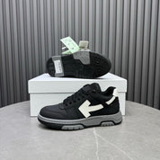 Tênis Off-White Out of Office de Couro