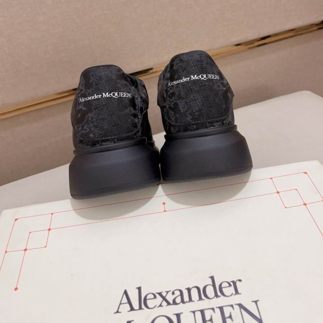 Тênіѕ Alexander McQueen