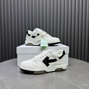 Tênis Off-White Out of Office