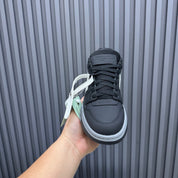 Tênis Off-White Out of Office de Couro